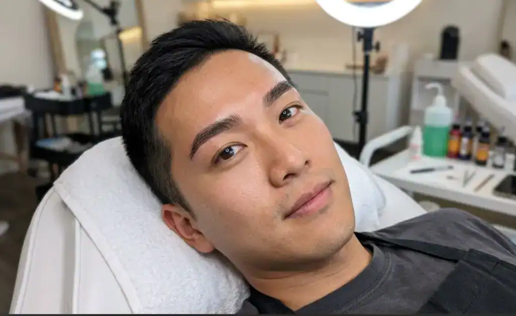 男生霧眉